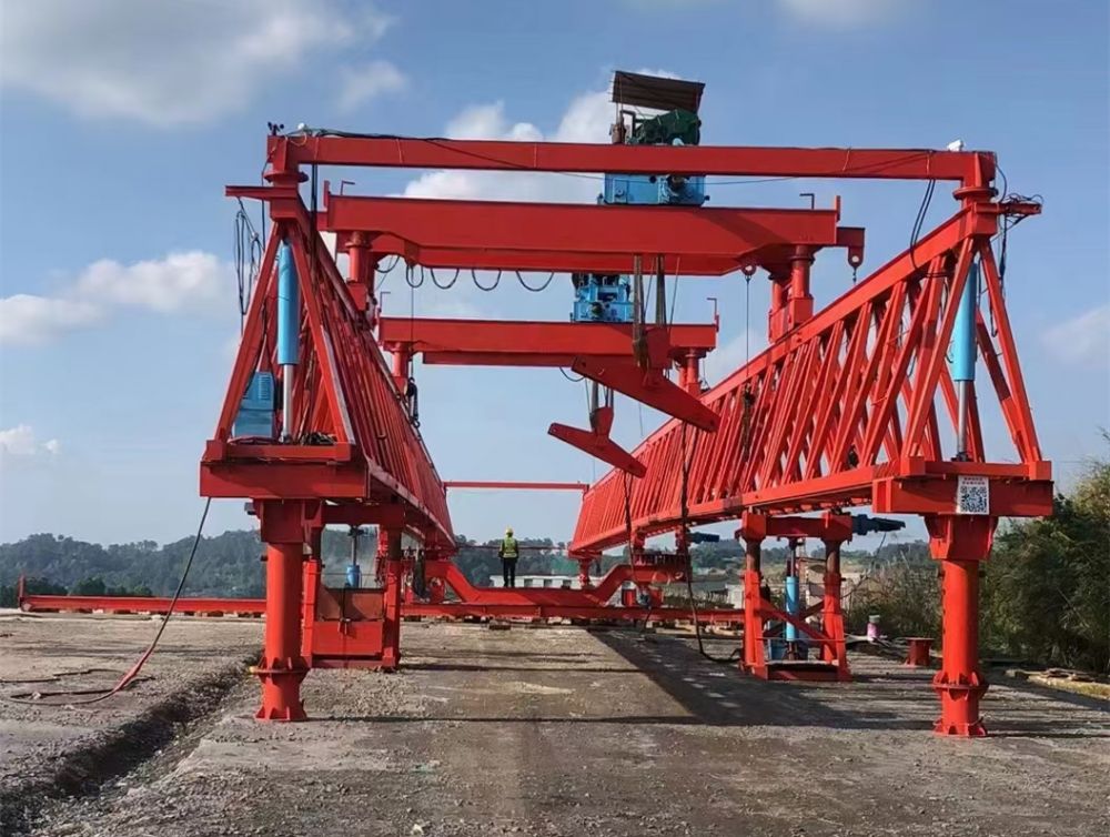 河南架橋機(jī)廠家、型號、參數(shù)、價格、架橋機(jī)安裝搬遷移裝、修理維修