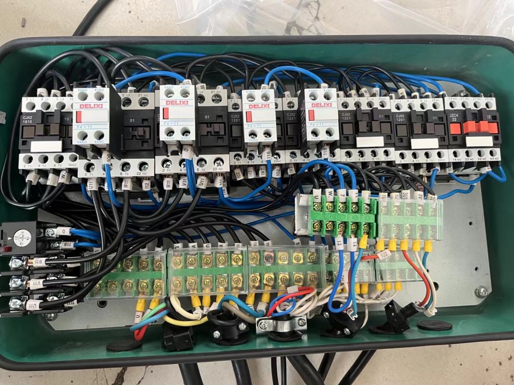 電動葫蘆控制電器箱、單速/雙速葫蘆電器控制箱